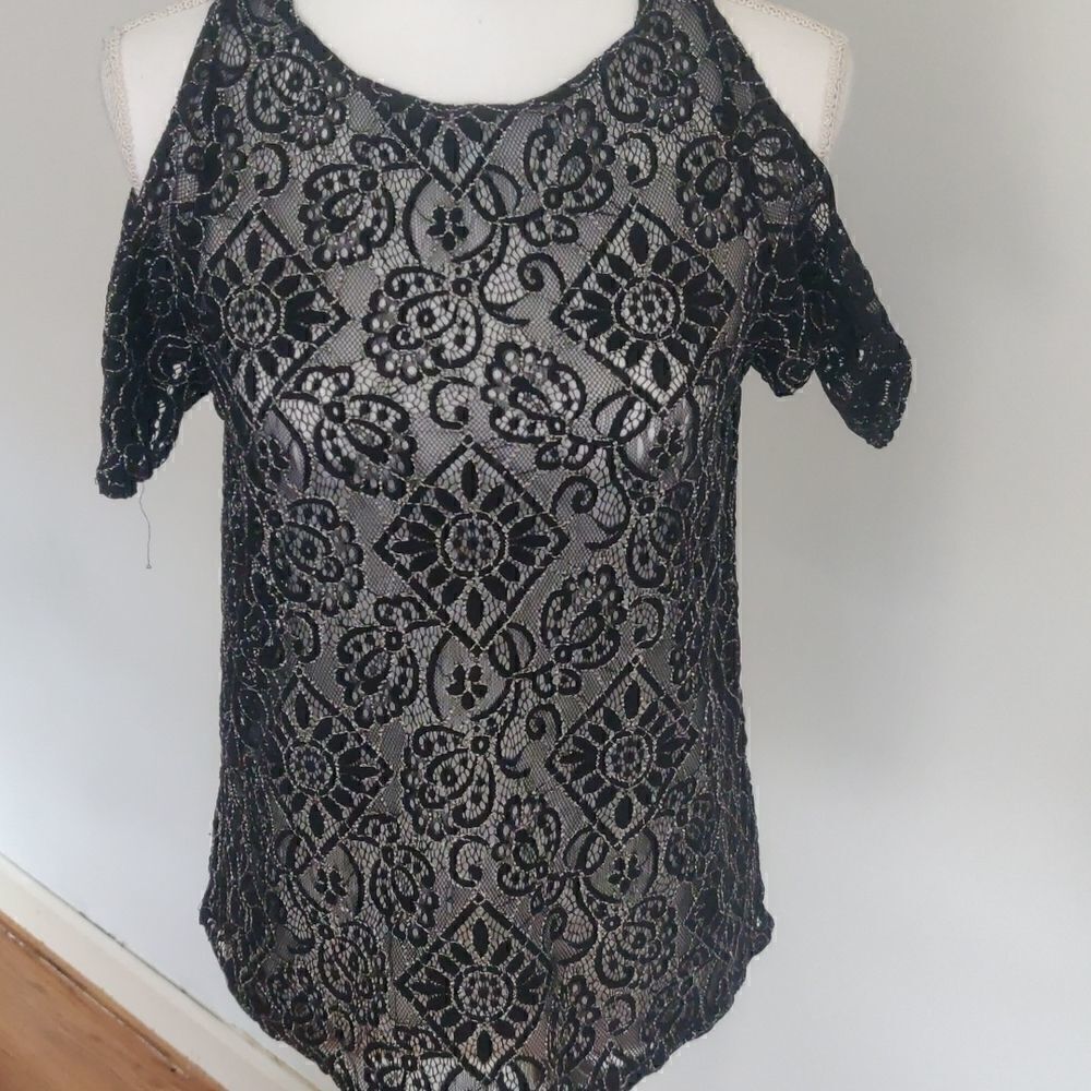 Loft Lace Cold Shoulder Top